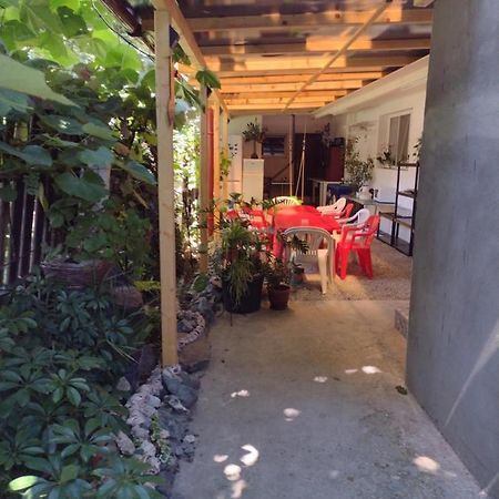 Thai House コスティネシュティ エクステリア 写真